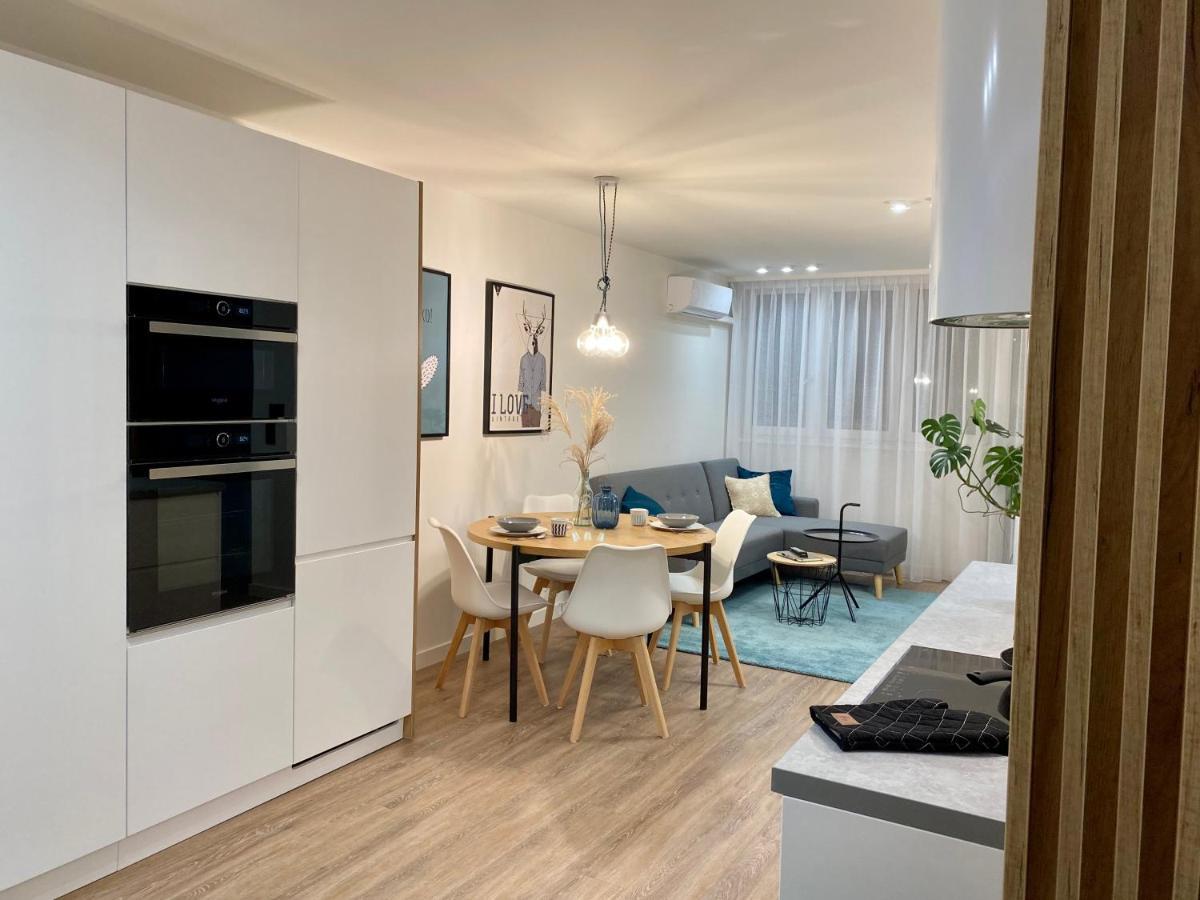 IX Pietro - 9Th Floor Apartment In Катовице Экстерьер фото